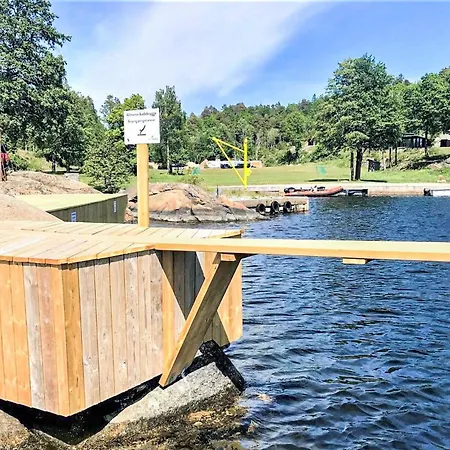 בית נופש Beautiful In Brevik With Sauna