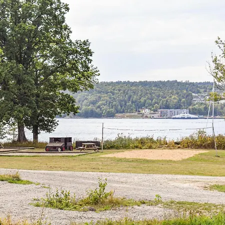 Beautiful In Brevik With Sauna בית נופש